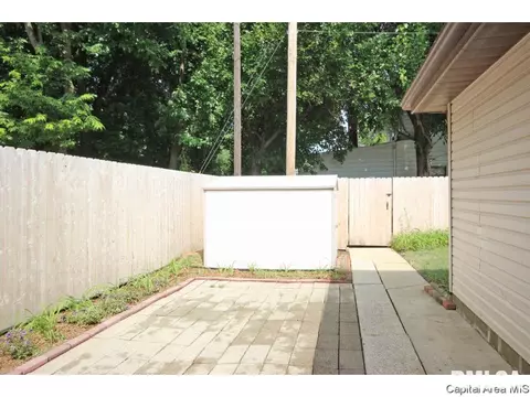 2152 S Walnut, Springfield, IL 62704 photo 28