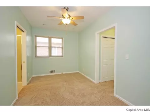 2152 S Walnut, Springfield, IL 62704 photo 22