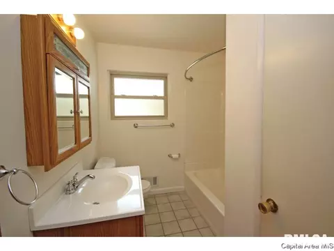 2152 S Walnut, Springfield, IL 62704 photo 25