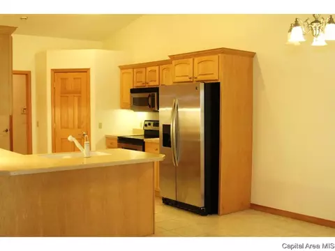 7101 Preston Dr, Springfield, IL 62711 photo 9