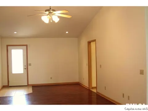 7101 Preston Dr, Springfield, IL 62711 photo 5