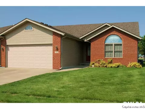 7101 Preston Dr, Springfield, IL 62711 photo 1