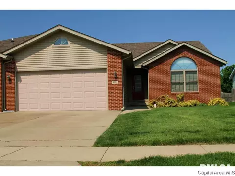7101 Preston Dr, Springfield, IL 62711 photo 2