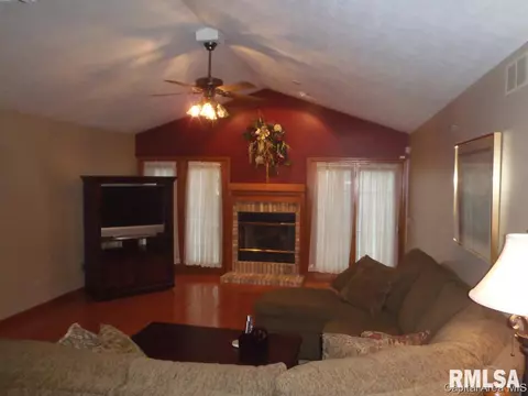3133 La Conner Dr, Springfield, IL 62704 photo 3