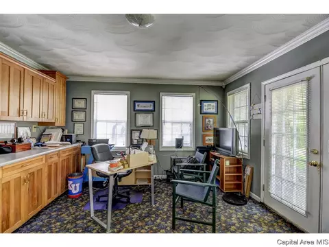2 White Oak Rd, Springfield, IL 62711 photo 9