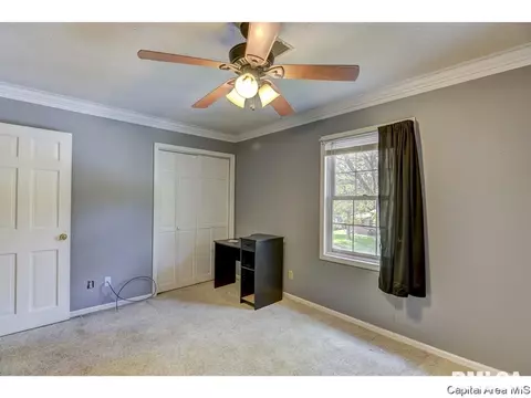 2 White Oak Rd, Springfield, IL 62711 photo 6