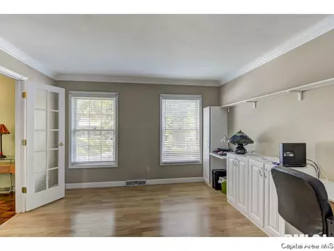 2 White Oak Rd, Springfield, IL 62711 photo 7