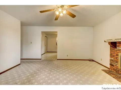 3029 Selkirk Rd, Springfield, IL 62702 photo 6