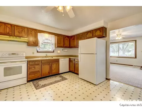 3029 Selkirk Rd, Springfield, IL 62702 photo 11