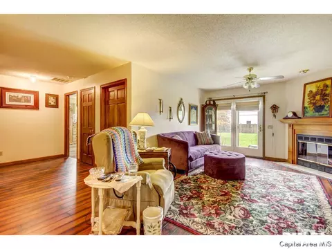 3050 Cascade Dr, Springfield, IL 62704 photo 13
