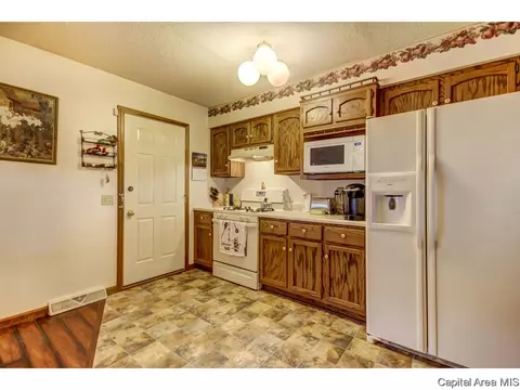 3050 Cascade Dr, Springfield, IL 62704 photo 10