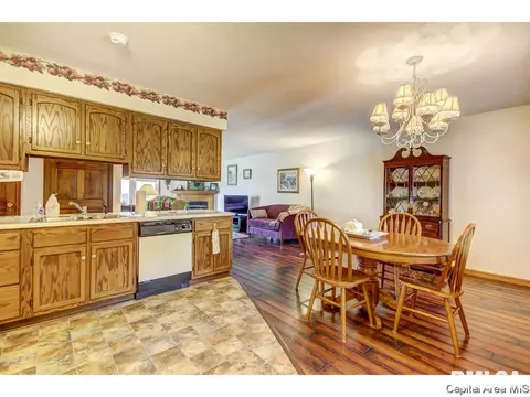 3050 Cascade Dr, Springfield, IL 62704 photo 8