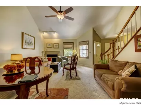 2000 Clara Mae Ct, Springfield, IL 62711 photo 7