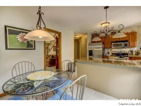 2000 Clara Mae Ct, Springfield, IL 62711 photo 14