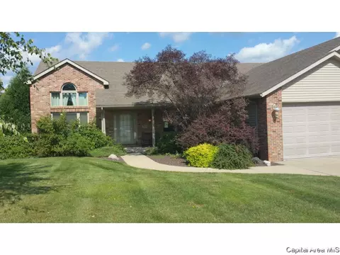 7400 Piper Glen Dr, Springfield, IL 62711 photo 2