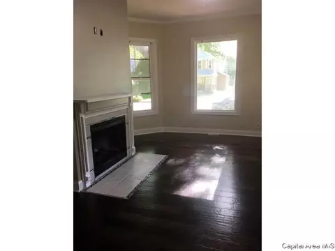 1030 N 4th St, Springfield, IL 62702 photo 7