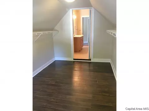 1030 N 4th St, Springfield, IL 62702 photo 17