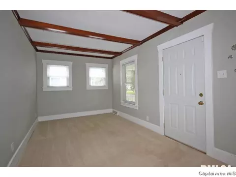 2137 Lowell Ave, Springfield, IL 62704 photo 2