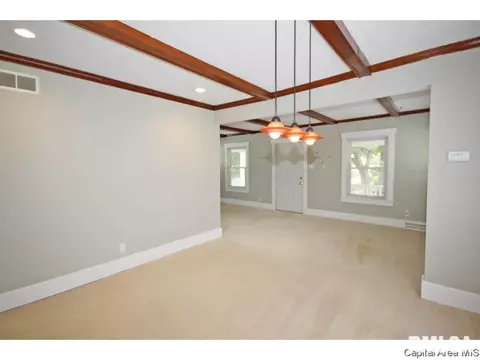 2137 Lowell Ave, Springfield, IL 62704 photo 5