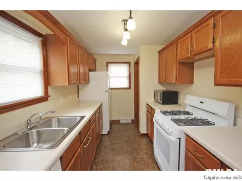2137 Lowell Ave, Springfield, IL 62704 photo 9