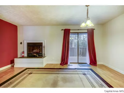 80 Country Pl, Springfield, IL 62703 photo 9