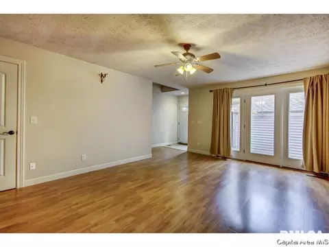80 Country Pl, Springfield, IL 62703 photo 5