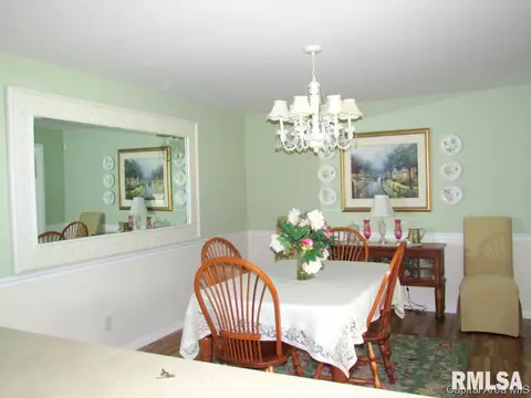 2305 S Bates, Springfield, IL 62704 photo 6