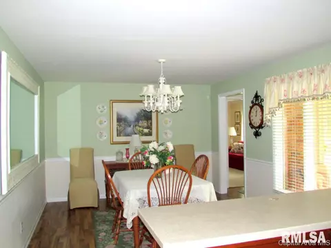 2305 S Bates, Springfield, IL 62704 photo 7
