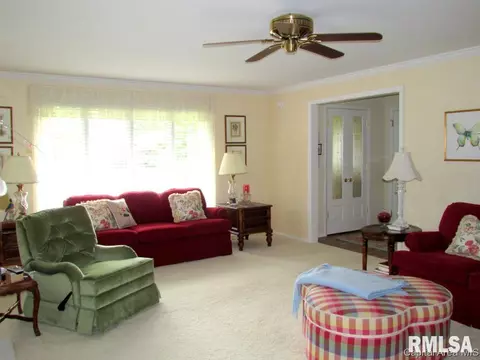 2305 S Bates, Springfield, IL 62704 photo 3
