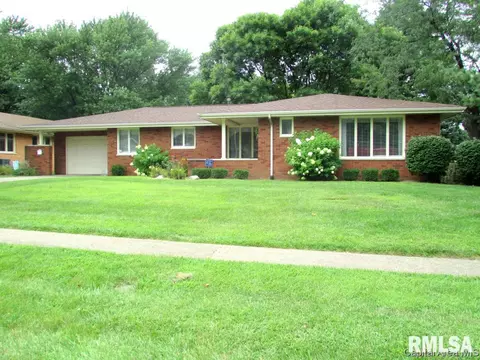 2305 S Bates, Springfield, IL 62704 photo 1