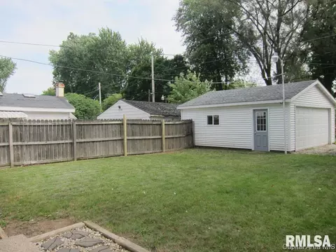 1108 Johnson Ln, Springfield, IL 62702 photo 23