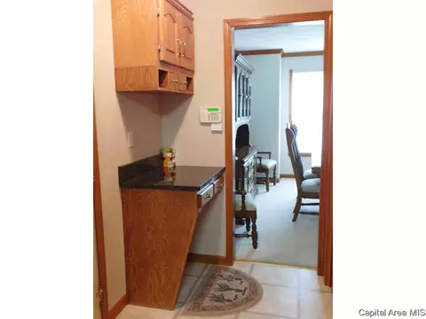 2216 Silver Ml, Springfield, IL 62704 photo 5