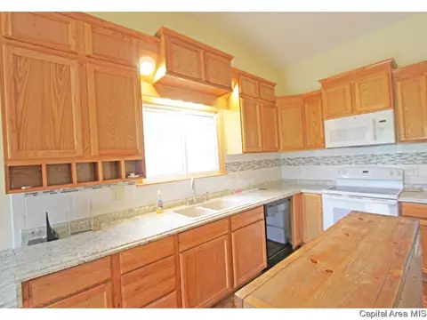 147 Springbrook Dr, Springfield, IL 62702 photo 3