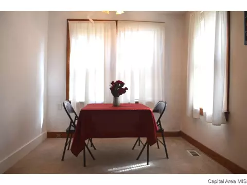208 N Park, Springfield, IL 62702 photo 8