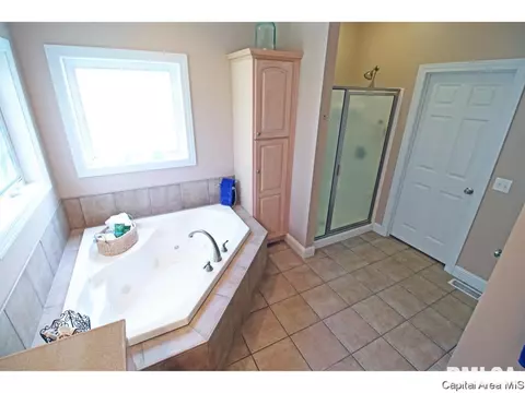 2225 Huntleigh Rd, Springfield, IL 62704 photo 17