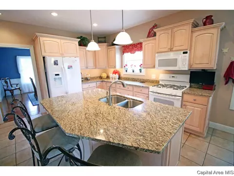 2225 Huntleigh Rd, Springfield, IL 62704 photo 7