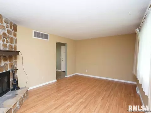 229 Walnut Valley Dr, Springfield, IL 62707 photo 8