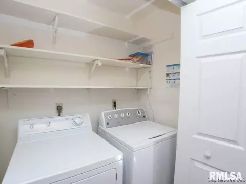 229 Walnut Valley Dr, Springfield, IL 62707 photo 18
