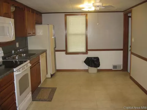 2802 S 11th, Springfield, IL 62703 photo 6