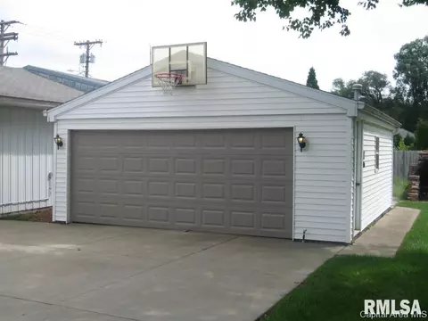 2802 S 11th, Springfield, IL 62703 photo 5