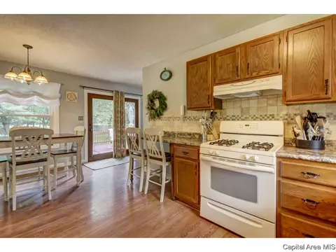 67 Walnut Valley Dr, Springfield, IL 62707 photo 4