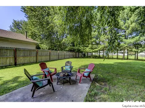 67 Walnut Valley Dr, Springfield, IL 62707 photo 32