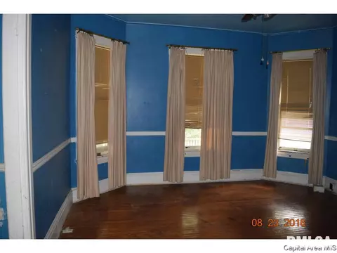 1704 S 8th, Springfield, IL 62703 photo 2
