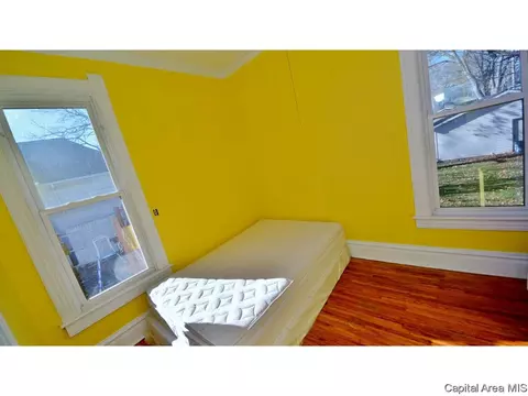 333 S State St, Springfield, IL 62704 photo 9
