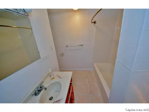 333 S State St, Springfield, IL 62704 photo 11