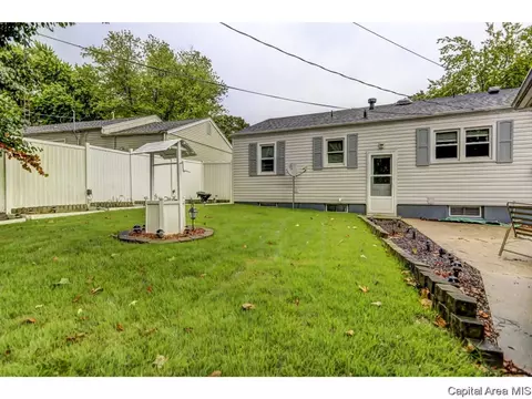 45 Meadowlark Ln, Springfield, IL 62702 photo 2
