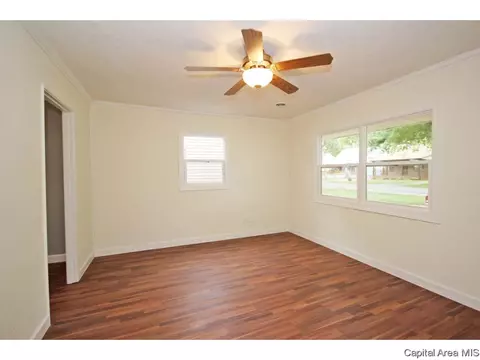 2237 Converse St, Springfield, IL 62702 photo 10