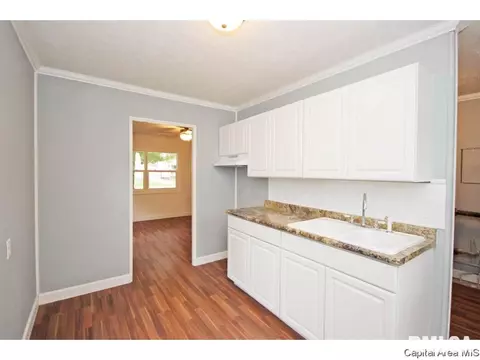 2237 Converse St, Springfield, IL 62702 photo 9