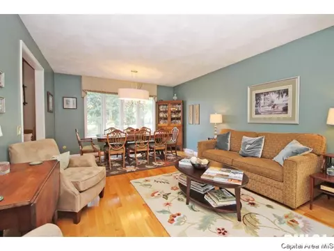 1301 Merion Dr, Springfield, IL 62704 photo 8