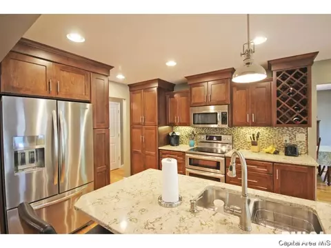 1301 Merion Dr, Springfield, IL 62704 photo 13